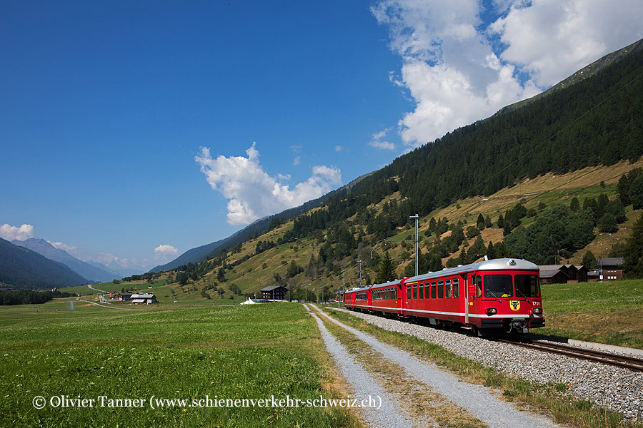Stammnetzpendelzug mit Be 4/4 514 bei der MGB als Extrazug nach Ulrichen für das Pfadi Bundeslager 2022