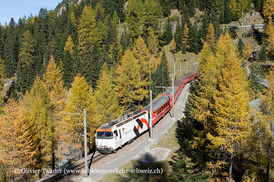 Ge 4/4’’’ 649 ’’Holcim’’ mit dem Albula-Schnellzug