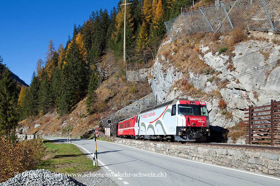 Ge 4/4’’’ 650 ’’UNESCO’’ mit dem Albula-Schnellzug