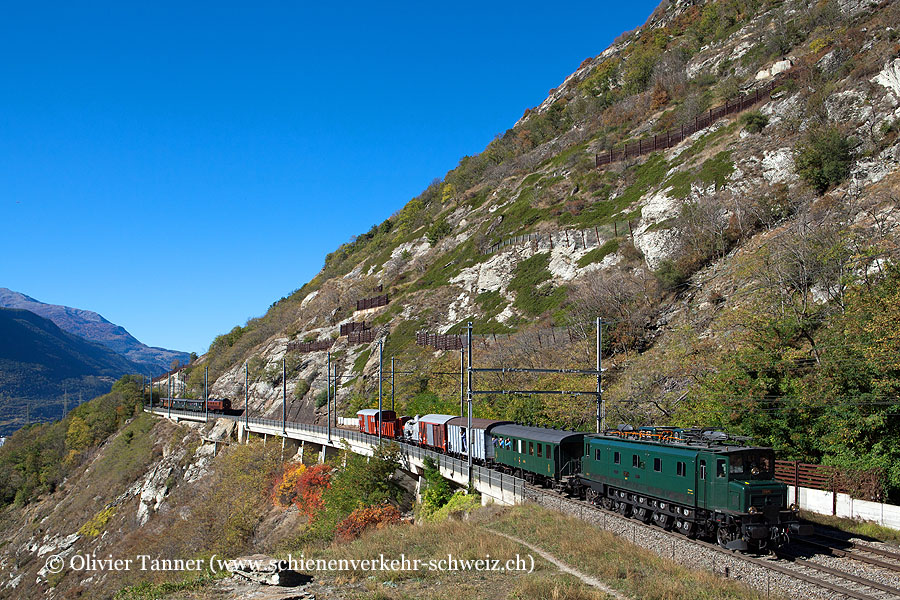 Ae 4/7 10976 mit einem GmP anlässlich der Erlebnisfahrt Lötschberg-Wallis