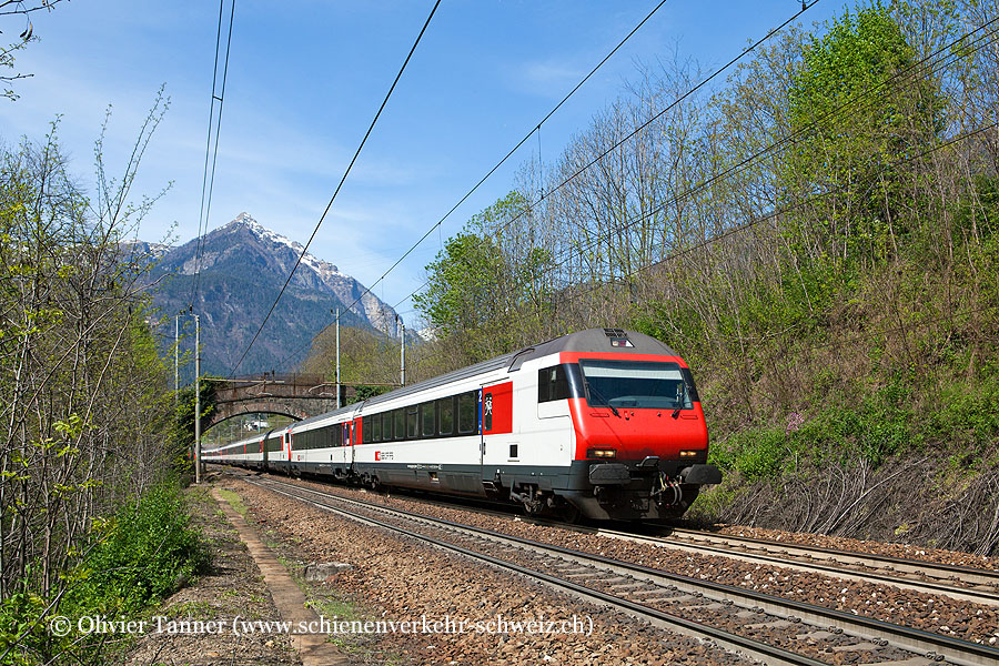 Einheitswagen IV Pendelzug als IC Basel – Bern – Brig – Domodossola