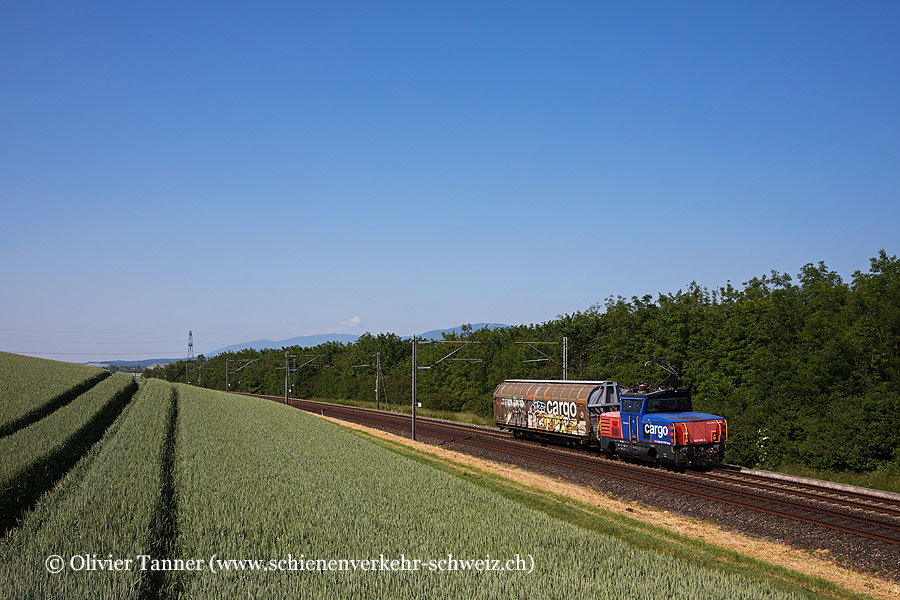 Eem 923 029 mit einem Nahverkehrsgüterzug nach Yverdon-les-Bains