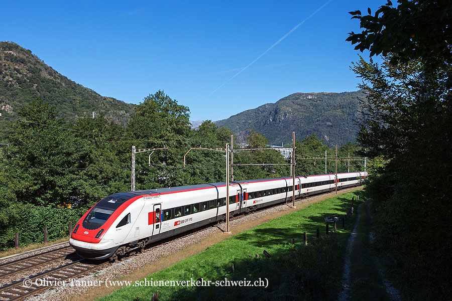 RABDe 500 004 und RABDe 500 014 als IC21 Basel – Luzern – Lugano