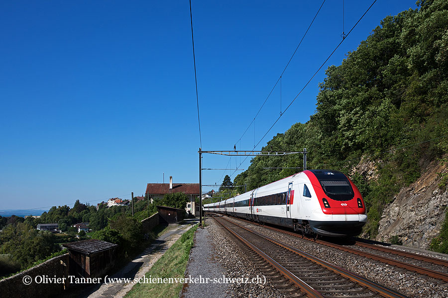 RABDe 500 013 als IC5 Lausanne – Zürich