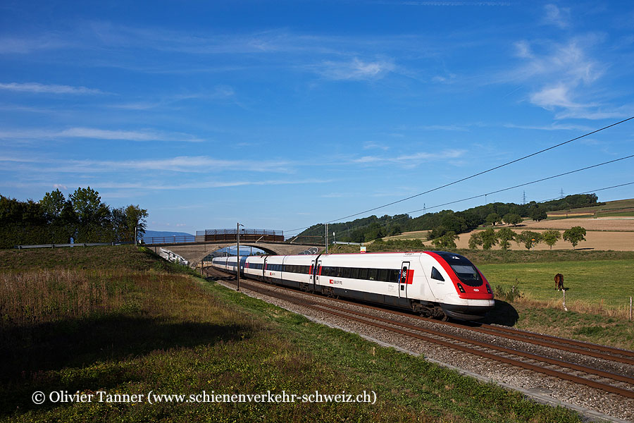 RABDe 500 039 und RABDe 500 025 als IC5 Rorschach – Zürich – Genève-Aéroport