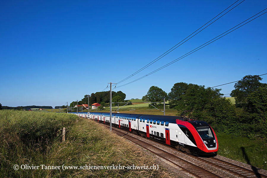 RABe 502 227 und RABDe 502 014 als IC1 St. Gallen – Zürich – Bern – Genève Aéroport