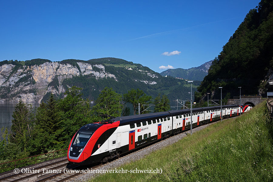 RABe 502 402 und RABDe 502 003 als IC2 Zürich – Lugano