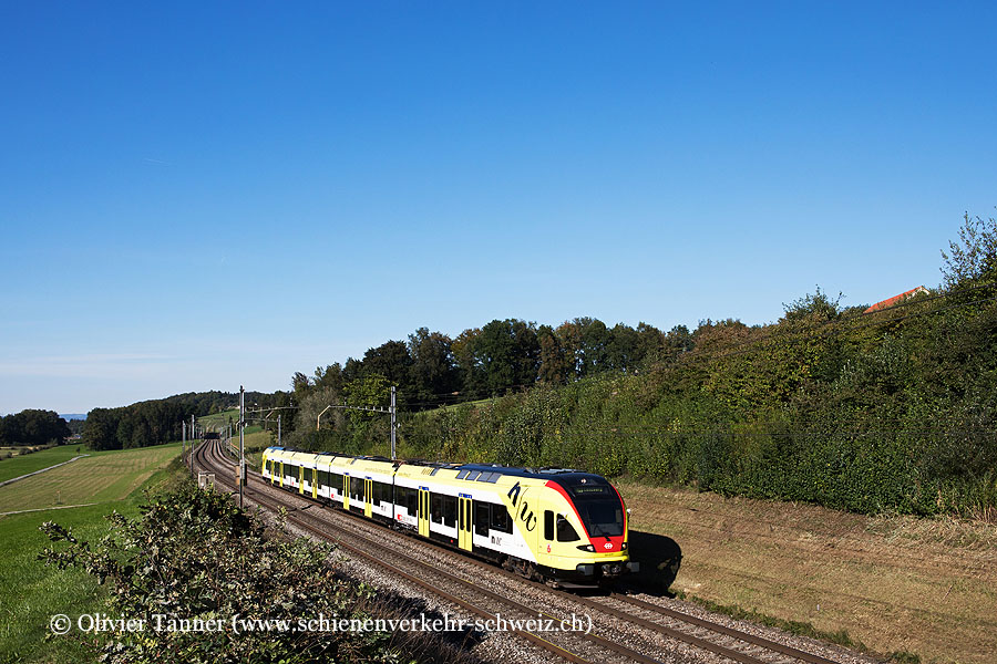 RABe 521 017 ’’FHNW Fachhochschule Nordwestschweiz’’ als S26 Aarau – Rotkreuz