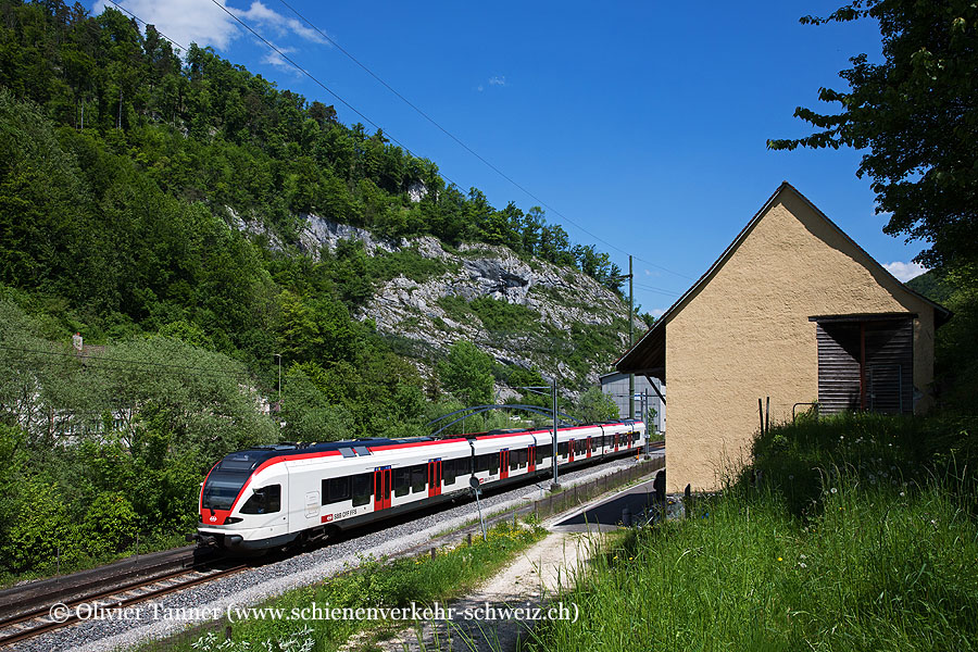 RABe 523 044 als S3 Laufen – Porrentruy