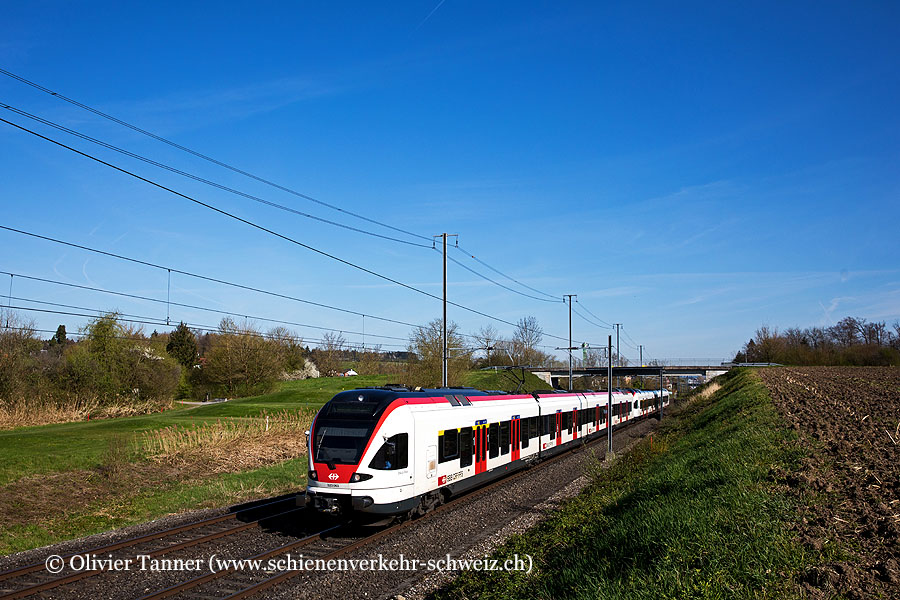 RABe 523 063 und RABe 523 009 als S1 Baar – Sursee