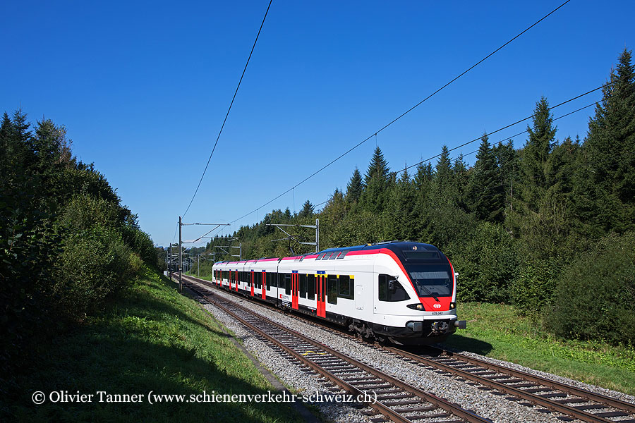 RABe 523 042 als S1 Sursee – Baar