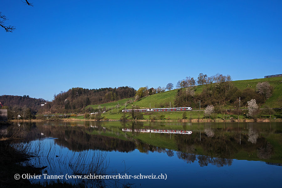 RABe 523 006 und RABe 523 044 als S1 Sursee – Baar