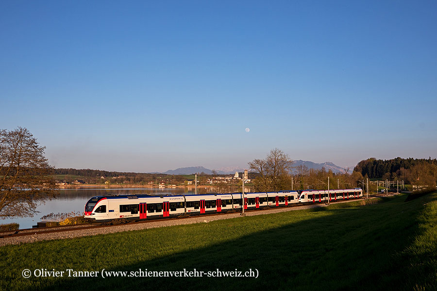 RABe 523 006 und RABe 521 015 als S1 Baar – Sursee