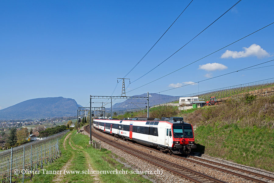 Domino mit RBDe 560 258 als Regio Buttes – Neuchâtel