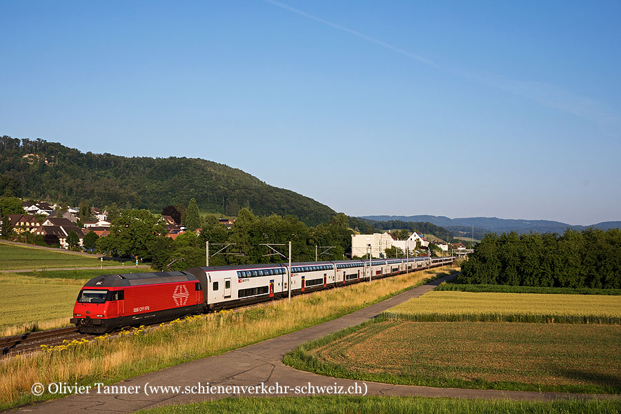 Re 460 009 mit IC61 Basel – Bern – Interlaken Ost