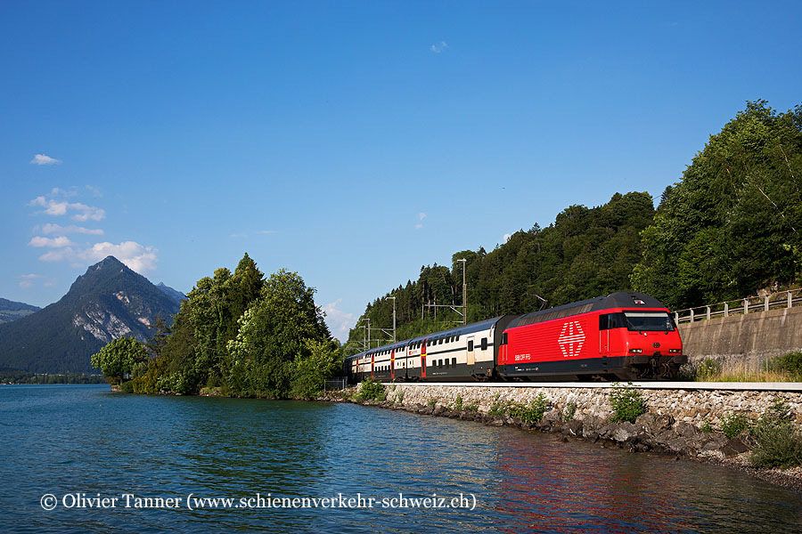 Re 460 040 mit IC61 Interlaken Ost – Bern – Basel