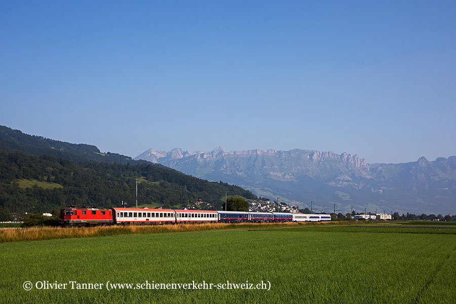 Re 4/4’’ 11147 mit dem NJ 464 Zagreb / Graz Hbf – Zürich