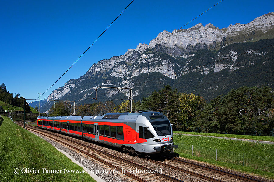 RABe 526 042 als S17 Rapperswil – Sargans