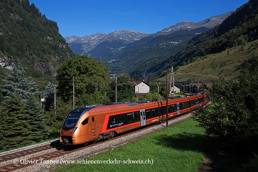 RABe 526 202 & 102 als IR46 Zürich – Bellinzona – Locarno