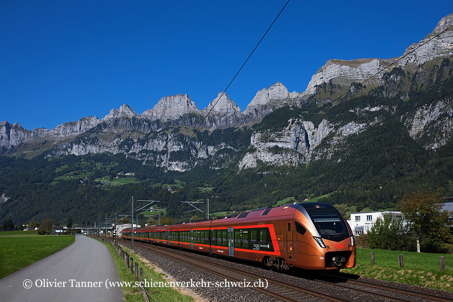 RABe 526 208 & 108 als IR35 Bern – Zürich – Chur