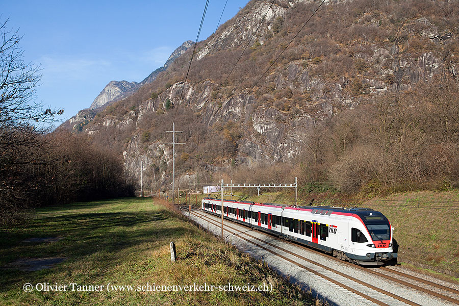 RABe 524 112 als S10 Biasca – Bellinzona – Chiasso