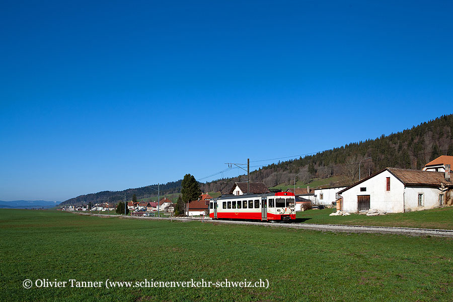 BDe 4/4 8 auf dem Weg nach La Chaux-de-Fonds