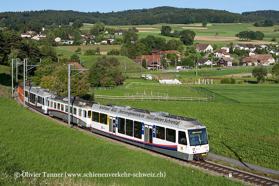 Pendenlzug mit Be 4/4 27 und Be 4/4 26 als S14 Menziken – Aarau – Schöftland